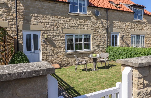 8 Pottergate Mews, HELMSLEY