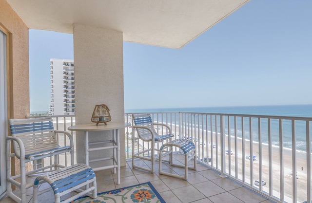 802 Sanibel - Oceanfront Luxury Unit