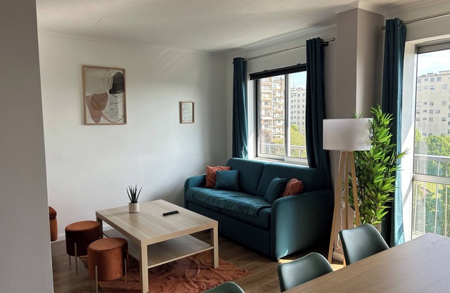 82 m2 /Modern/Free parking/Metro 14 10min + RER B 7 minutes away