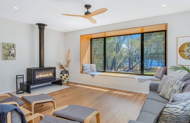 86A Fairhaven pt. Way