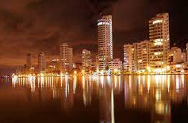 8mg-1 Mansion en Cartagena Cerca Al Mar Con Aire Acondicionado Y WIFI