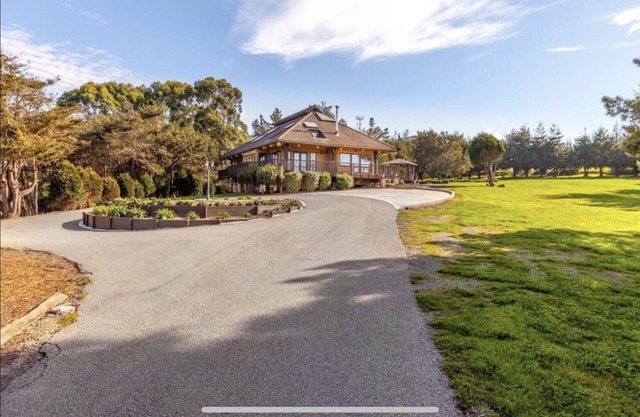 9 Acre Estate by the Beach with Amazing Japanese Farm House - monthly rental