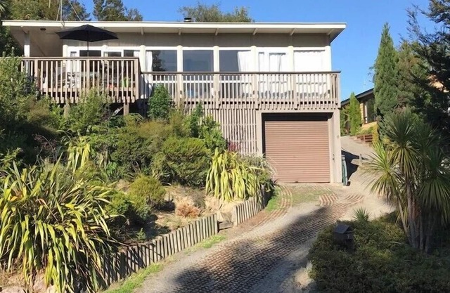 9 Alpine Avenue
