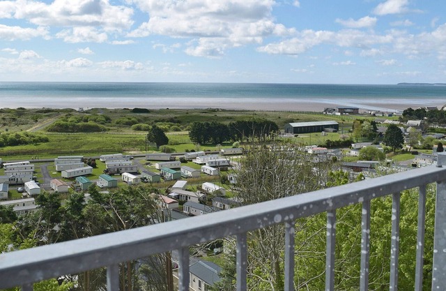 9 habitaciones alojamiento en Pendine, cerca de Laugharne