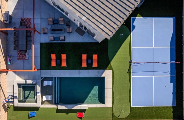 9 Bedrooms/Theater/Pool/PickleBall/Sleeps 23