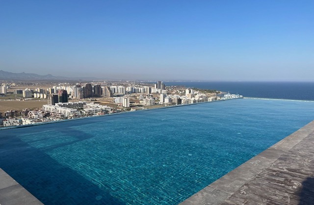 9 Grand Sapphire 2 Bed 2 Bath Pool Beach