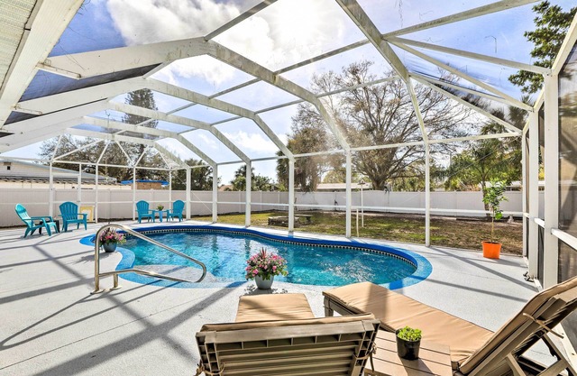 Bradenton Home w/ Pool & Fire Pit, 9 Mi to Beaches