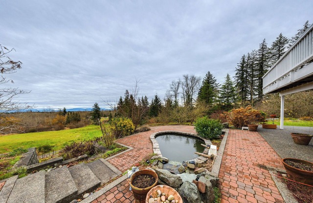9 Mi to Birch Bay: Duplex w/ Mt Baker Views!