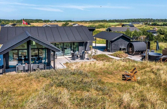 9 person holiday home in Hirtshals
