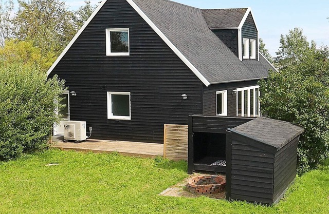 9 person holiday home in Rødby
