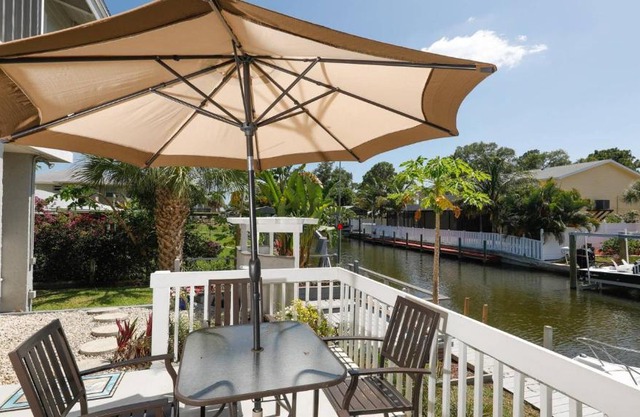 9141 Lake #102