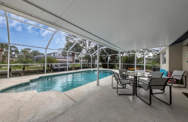 9170 Pine Cove