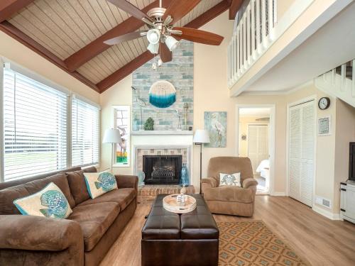 937 Sealoft Villa