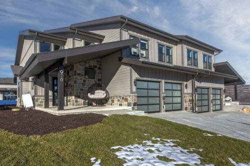 976 Modern Steer Deer Valley Retreat at Jordanelle! townhouse