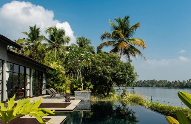 976 Panangad a Tranquil 4-Bedroom Backwater Villa