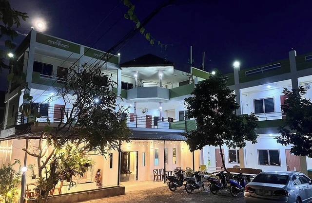 99 Inn Hotel