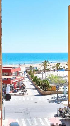 A 20 metros de primera línea playa Puerto Sagunto ASCENSOR WIFI