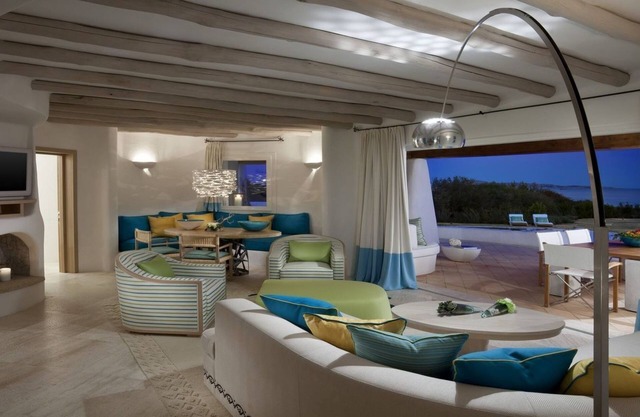 Una hermosa villa de 6 dormitorios en el Caribe con su propia piscina privada.