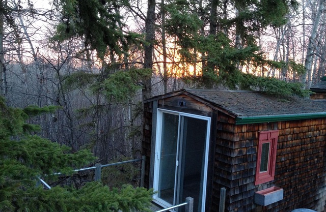 Un Loghouse restaurado que combina el Patrimonio con comodidades modernas.
