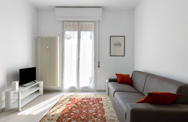 Lombardy 14/4 - At Giorgia's House