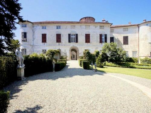 A Castle Stay in Wine Country