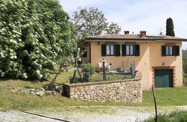 Una cómoda y agradable cabaña en las tranquilas colinas entre Siena y San Gimignano