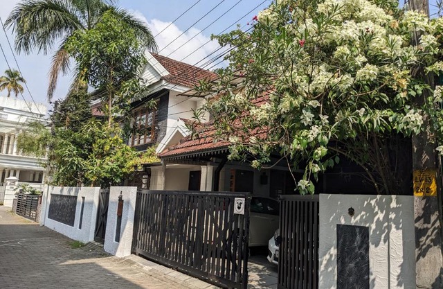 A tranquil stay just 3 km from city!