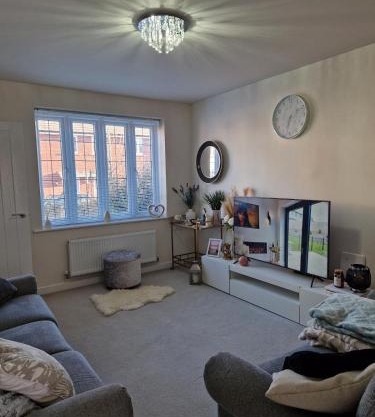 A cosy modern house with 2 beautiful double rooms
