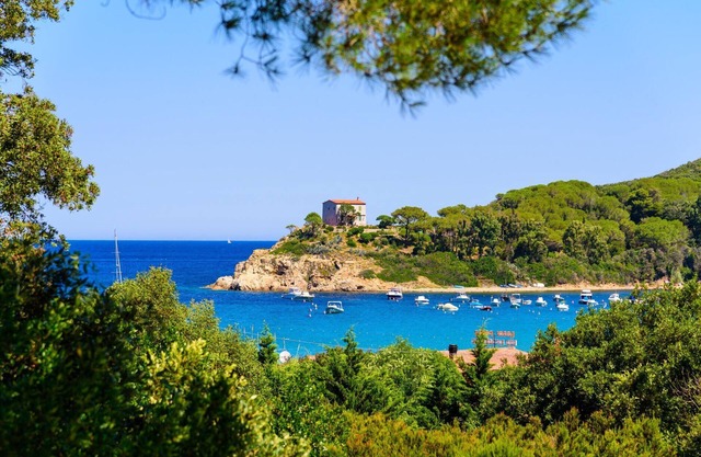 CASA CON VISTA AL MAR