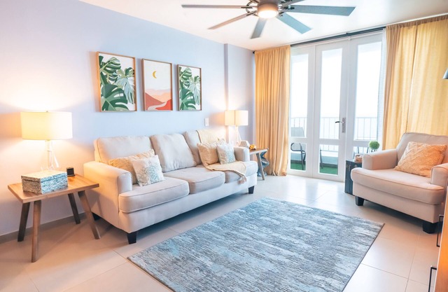 Un acogedor apartamento con una espectacular vista al mar!