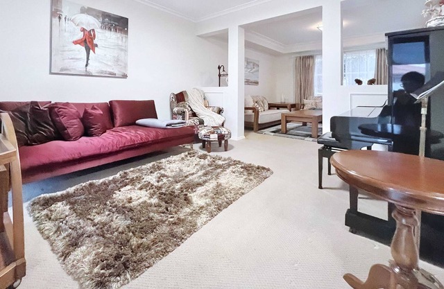 A Cozy Family House in Doncaster