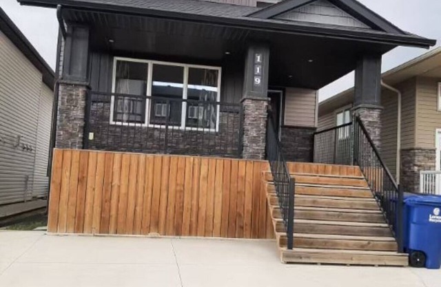 A cozy one bedroom suite located in the peaceful neighborhood of Evergreen.