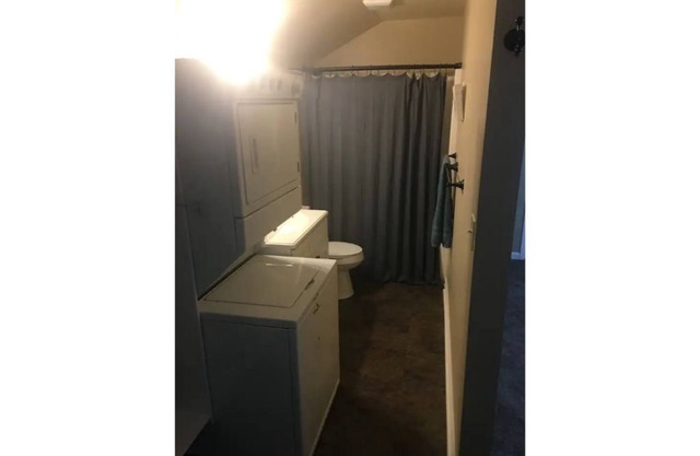 a cozy, quiet, rural hideaway close to everything3