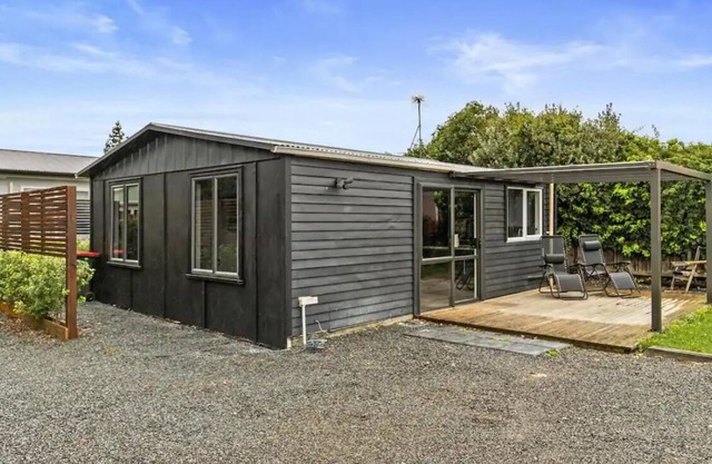 A cute one bedroom unit centrally located