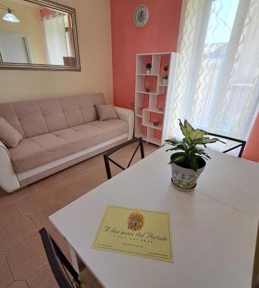 A due passi dal portale