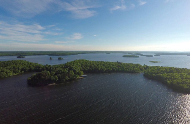 ¡Isla privada de 45 acres! Duerme 20! Barco disponible en alquiler!