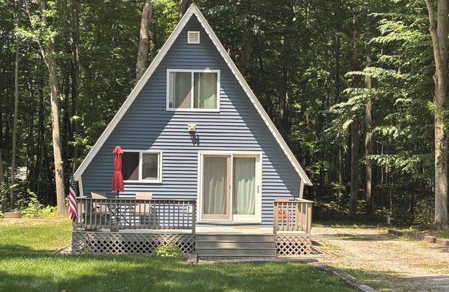 A-Frame Cabin: Near Hamlin Lake, Pet Friendly, Trailer Parking