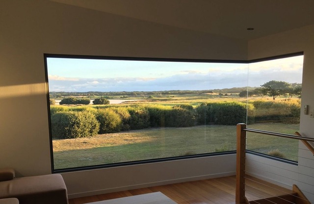 A golfers paradise, 13thBeachBunker, Golf, Pool, Beach and much more!