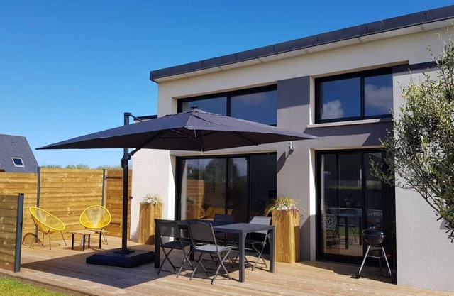 A great place to live, just a 5-minute walk from the beach!