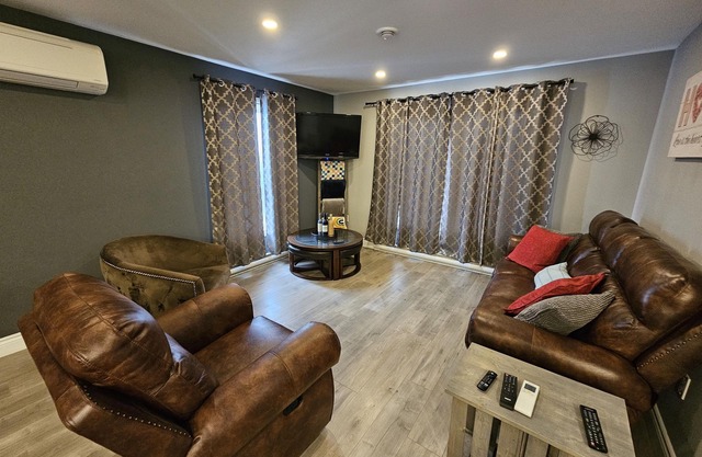 A great hilltop getaway with unbelievable sunsets and privacy.
