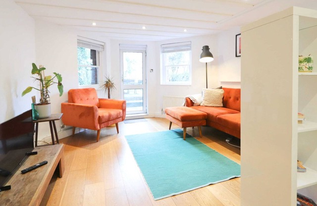 A Great One Bedroom Apartment with Garden