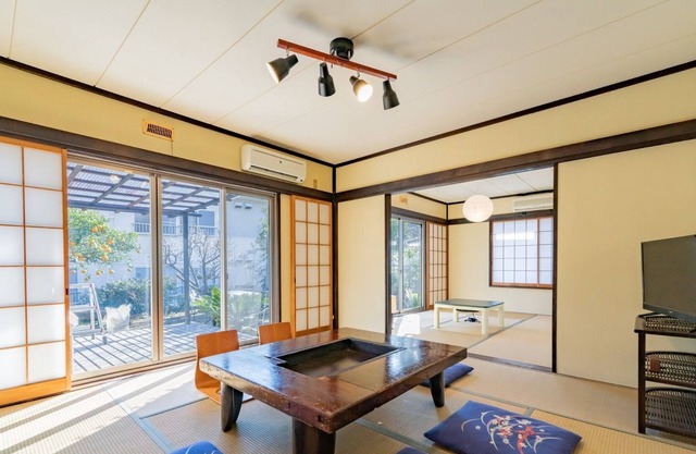 A house with a spacious garden and a wooden deck / Ashigarashimo-gun Kanagawa