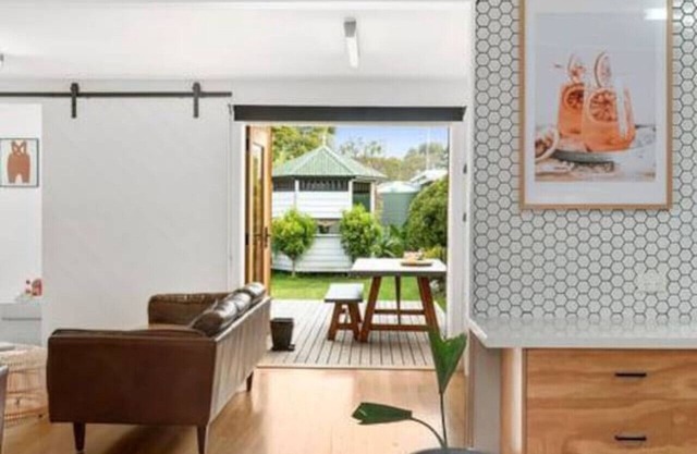 A Knight In - sleeps 6