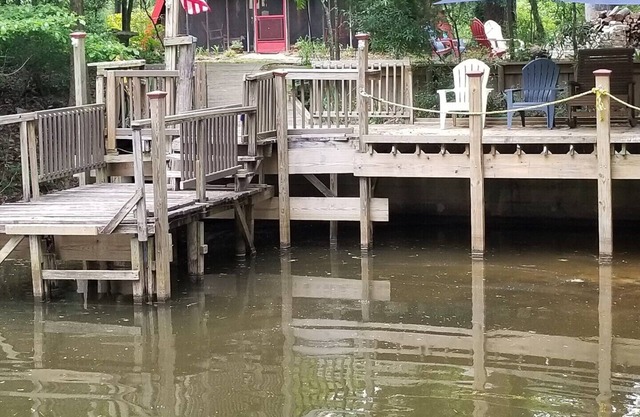 Un retiro encantador y relajante después de un gran día de caza, pesca o simplemente jugando.