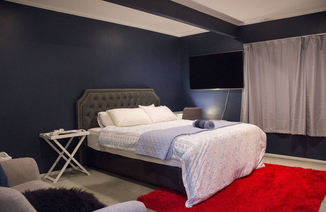 A LUX Room with Ensuite close to Beach and Train station