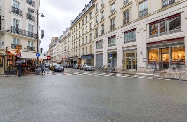 A luxurious haven in the most affluent neighborhood-Madeleine-Vendome