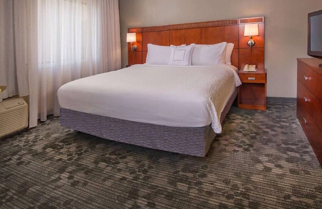 A Luxurious Retreat for Romantic Couples!