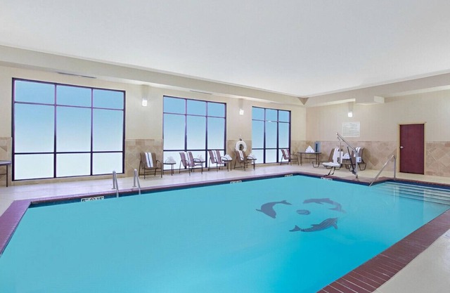 A Luxuriously Relaxing Staycation w/ Free WiFi!