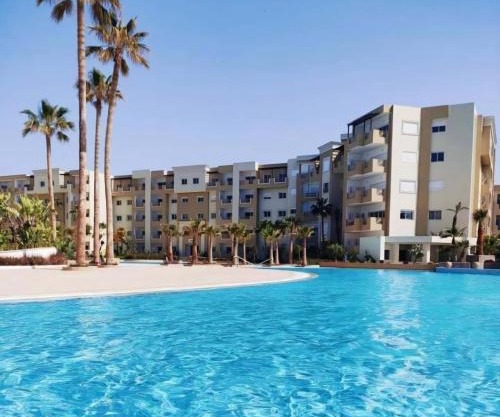 A Luxury 2BR with Big Pools Perfect for Family Summer Escape!
