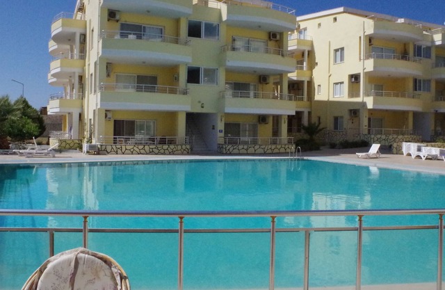 Un lujoso apartamento dúplex de 4 camas en Didim en un complejo con piscina